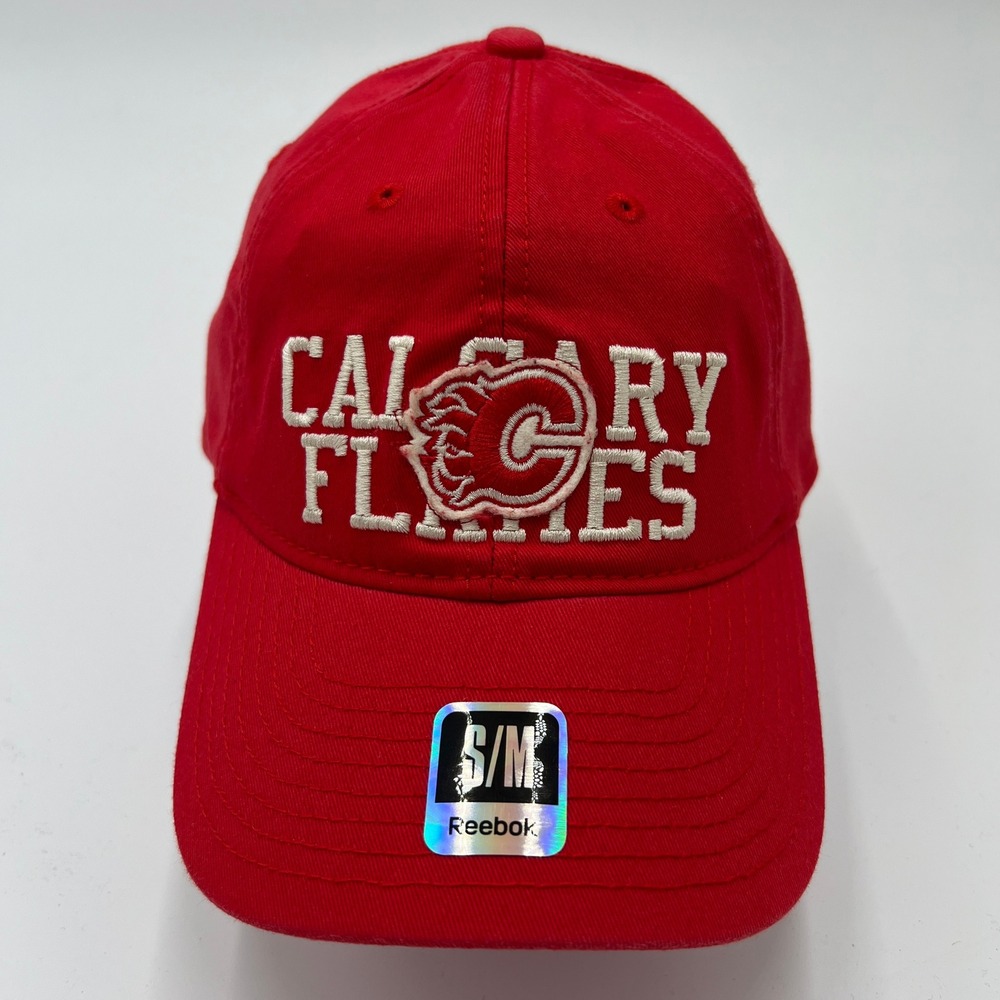 Reebok Calgary Flames NHL Red‎ Superflex Stretch Fit Baseball Cap Hat Mens S/M